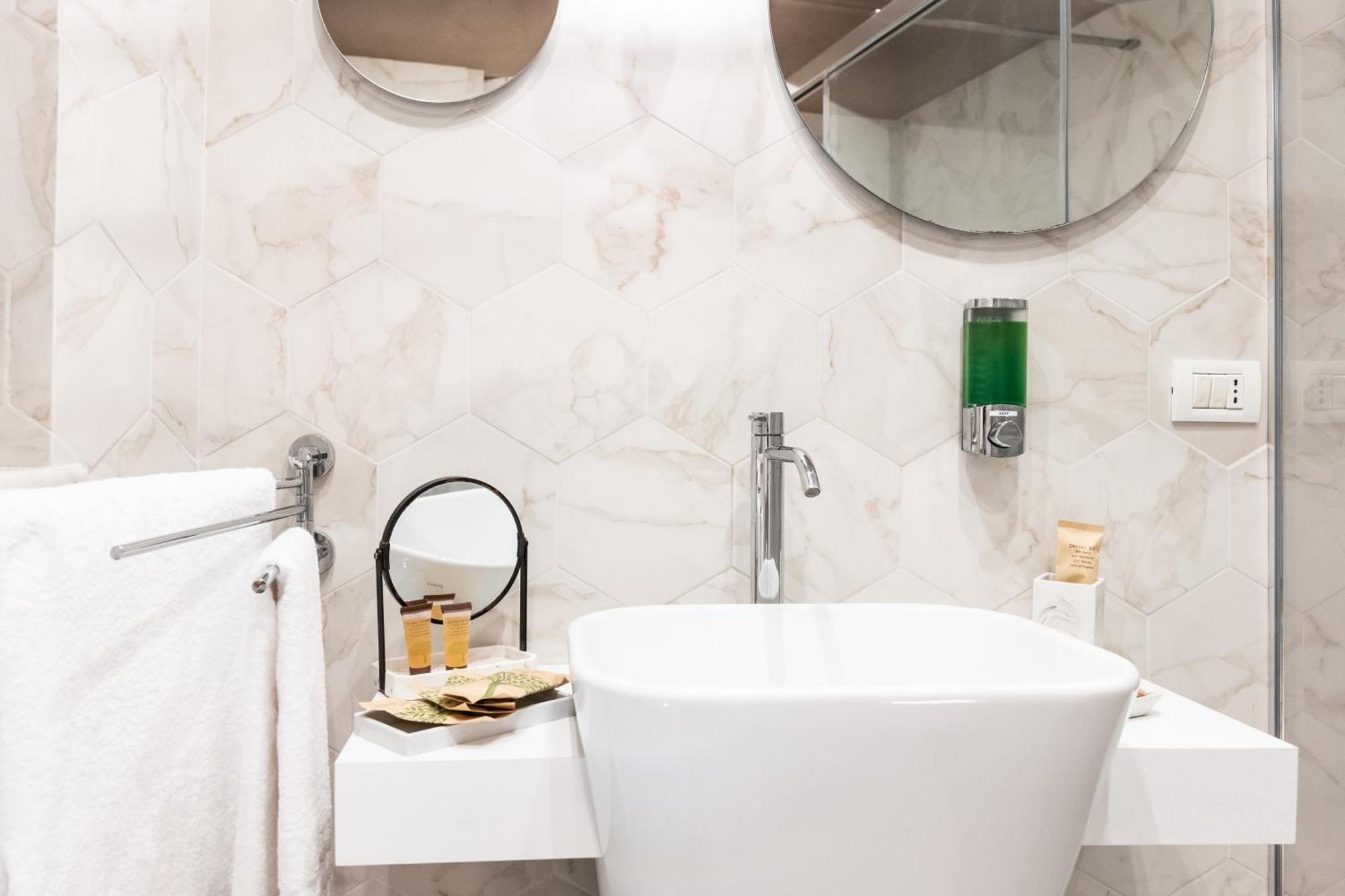 Scene Suites Apartments Catania Ngoại thất bức ảnh